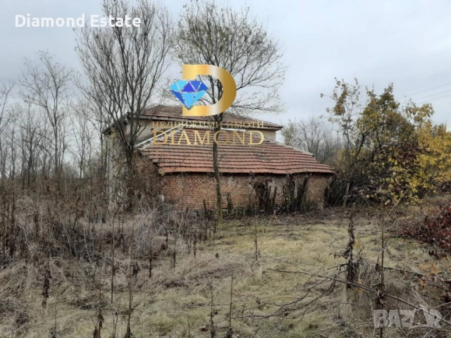 Двуетажна къща село Самуилово, обл. Стара Загора, снимка 3 - Къщи - 52467119