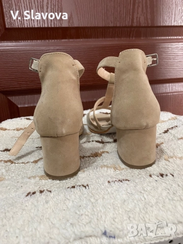 Обувки с нисък ток, снимка 3 - Дамски обувки на ток - 52445813