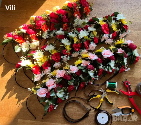 Диадема с цветя за носия, снимка 2 - Аксесоари за коса - 38365401