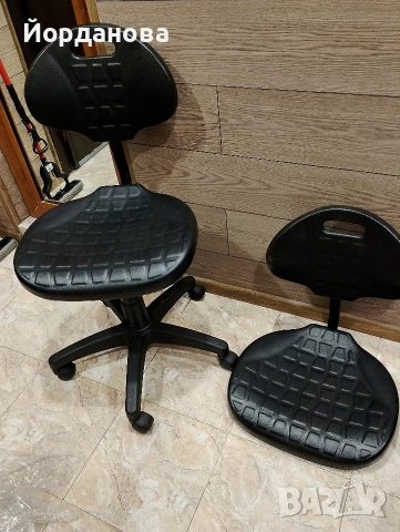 Стол от полиуретан 