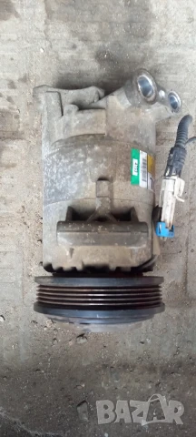 Компресор климатик Opel Zafira B 2.2 бензин, снимка 3 - Части - 50586387