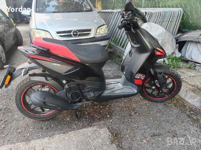 Aprilia SR125 Motard 2016 Malossi, снимка 8 - Мотоциклети и мототехника - 52438007