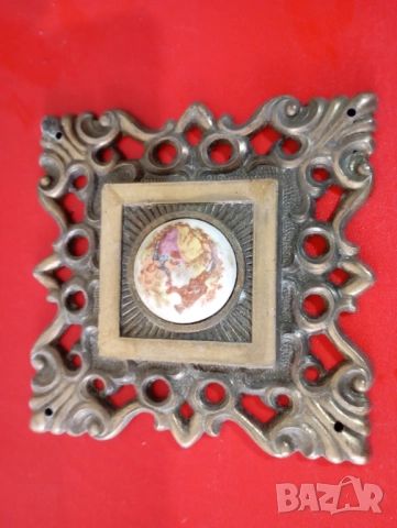 Винтидж апликация 