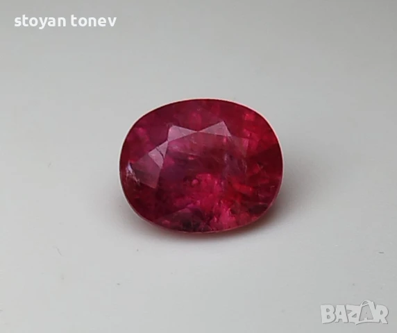 Фантастичен ненагряван рубин с жив цвят 2.13кт.! Сертифициран! Нов!, снимка 12 - Други - 50705746