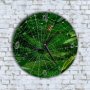 Стенен Часовник - Малък Паяк В Зелени Листа, снимка 1 - Стенни часовници - 43364950
