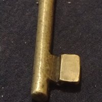 Стар рядък бронзов ключ от соца нетрадиционен за КОЛЕКЦИОНЕРИ 41005, снимка 3 - Други ценни предмети - 43269908