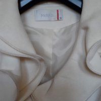 Екегантно дамско палто, снимка 2 - Тениски - 43139810