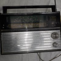 Продавам радио-приемник  VEF 206, снимка 1 - Радиокасетофони, транзистори - 39121014