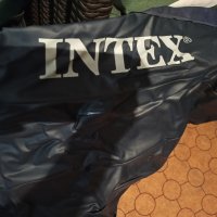 Въздушен матрак Intex, снимка 4 - Матраци - 43804813