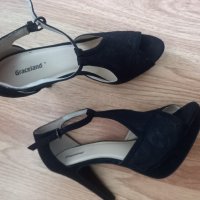дамски черни обувки сандали на ток, снимка 1 - Дамски обувки на ток - 40620479