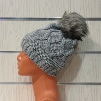 Нова зимна светлосива дамска шапка СилвърСтар с подплата плюш, снимка 3 - Шапки - 35510132