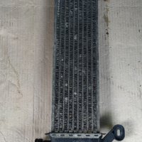 Радиатор охлаждане на двигателя Behr за 2.2 cdi w202, снимка 1 - Части - 33290196