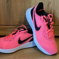 Nike детски маратонки, снимка 1 - Детски маратонки - 43744479