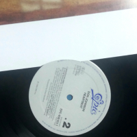 Don Johnson – Heartbeat LP, снимка 3 - Грамофонни плочи - 36552838