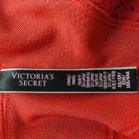 Victoria's Secret XS/S червена брокатена бразилиана , снимка 9 - Бельо - 39829850