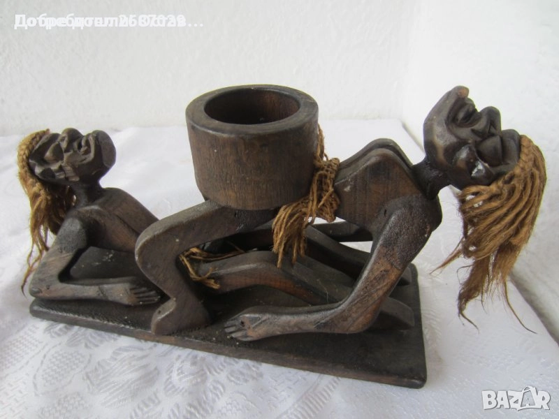 Пепелници - дървени: негри и стар дървен пепелник с лица, профили,, уникат пластика фигура с профили, снимка 1
