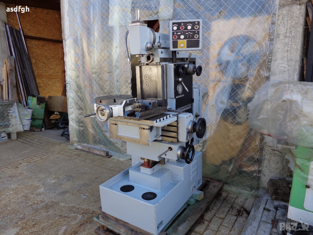 Фреза универсална за метал чешка TOS FN20, снимка 1