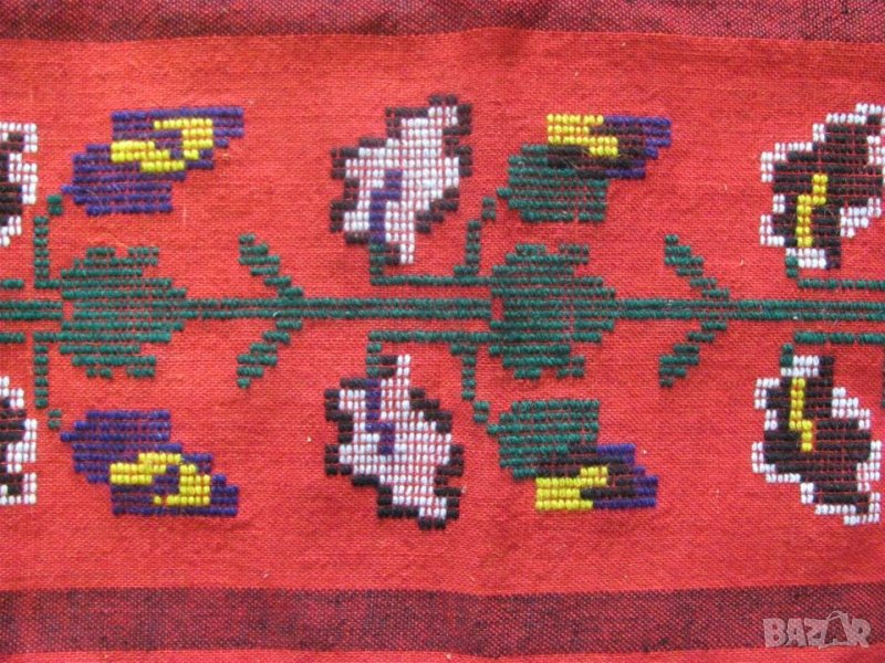 19 век Фолк Арт Ръчно Тъкана и Бродирана Вълнена Възглавница, снимка 1