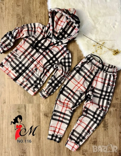 детски комплект Burberry , снимка 1