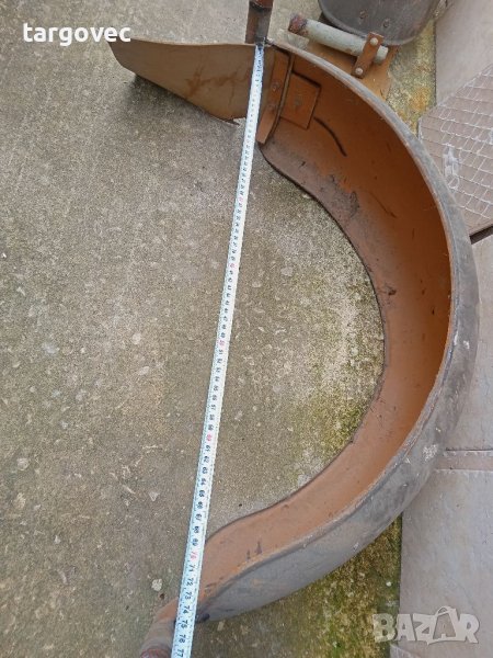 Два броя метални валцовани калника, снимка 1