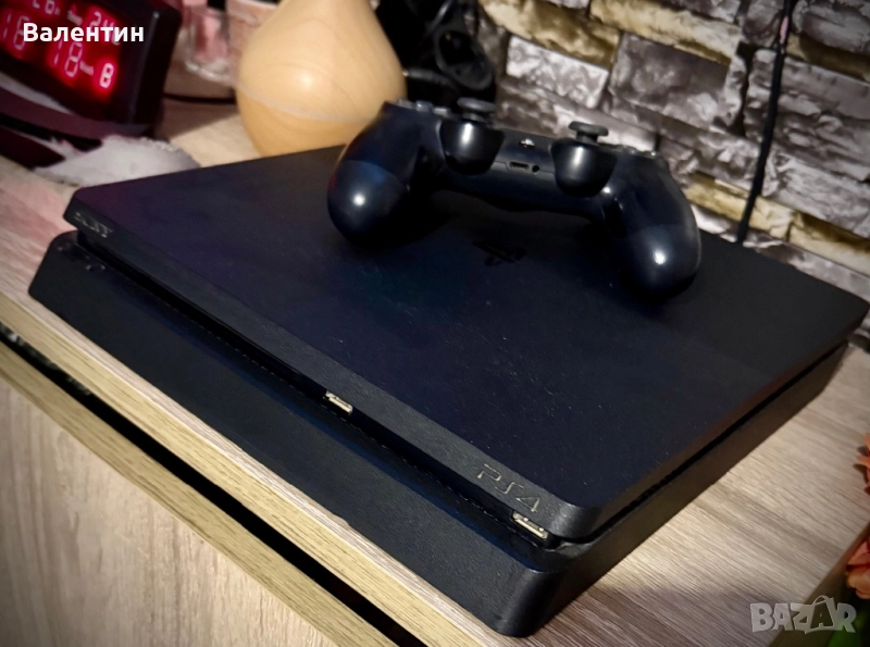 PS4 - 1T Памет + 9 Игри, снимка 1