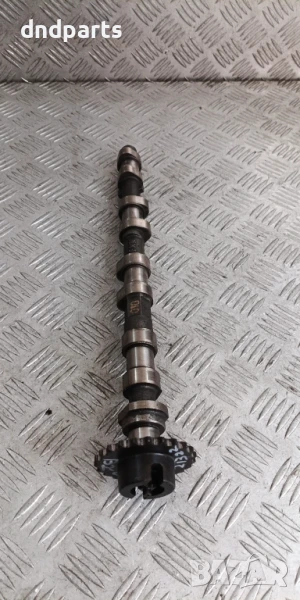 Разпределителен вал BMW E46 318D 2000г.	, снимка 1