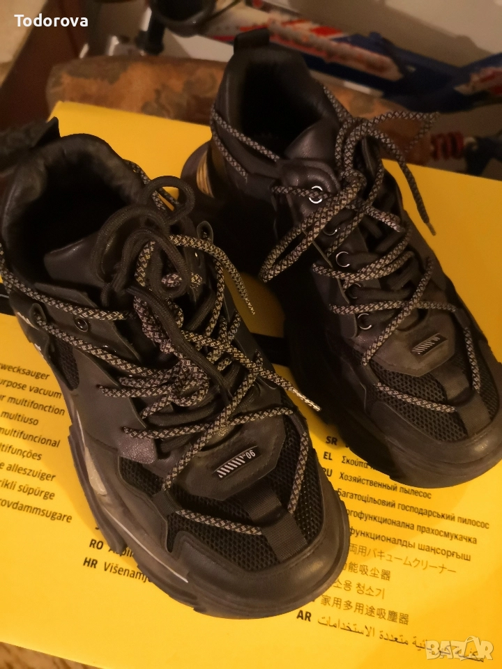 Спортни обувки 40, снимка 1