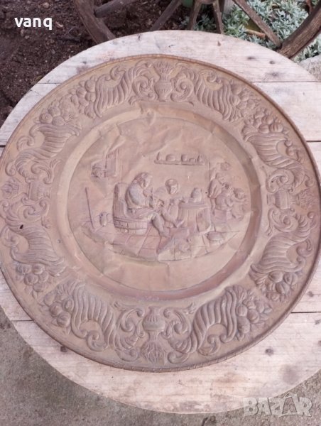 Голяма чиния за стена, снимка 1