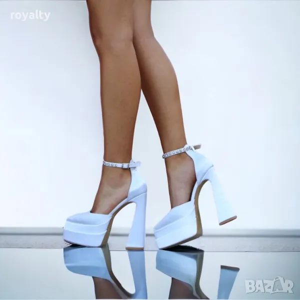 Сандали на ток - бял сатен, снимка 1
