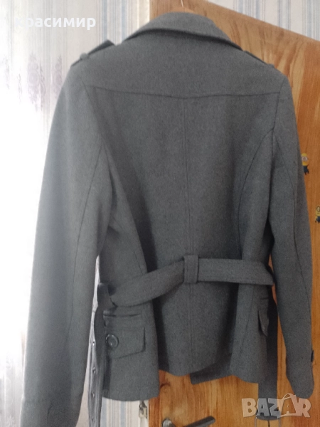 Дамско късо палто, снимка 1