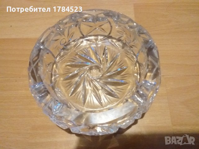 кристален пепелник, снимка 2 - Декорация за дома - 43912457