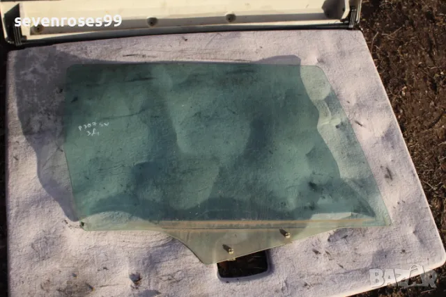 Стъкло задно дясно Пежо 307 2002 СВ Peugeot 307sw