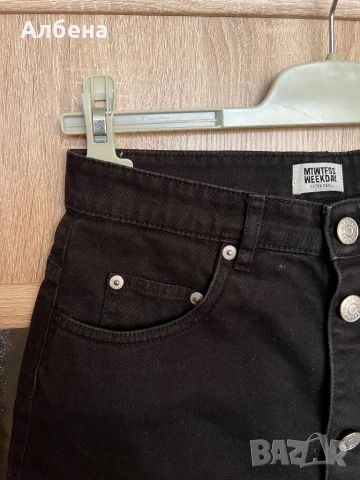 Дънкова пола с копчета Weekday, снимка 4 - Поли - 50917421