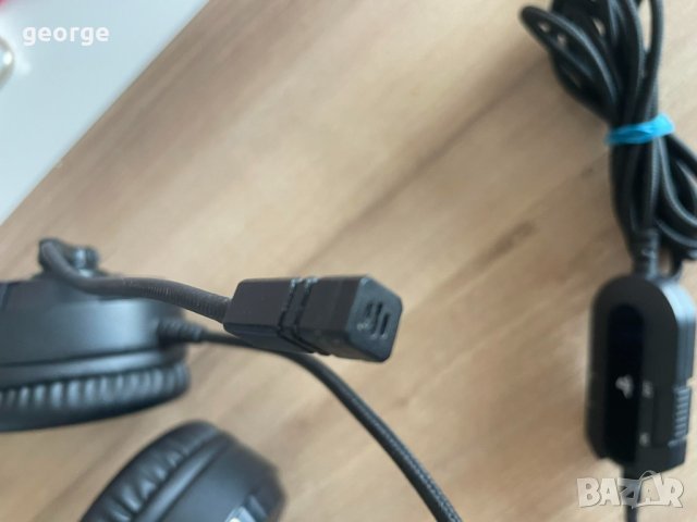 Геймърски слушалки Nacon Bigben PS4 Official Headset V3 Titanium, Микрофон, снимка 4 - Слушалки и портативни колонки - 43864233