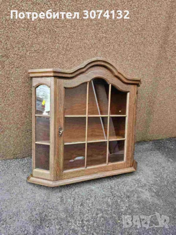 Витрина за стена в стил Рустик