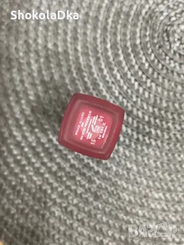 Течно матово червило Chanel, снимка 3 - Декоративна козметика - 50316539