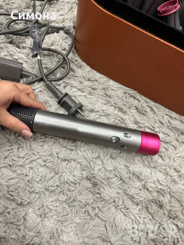 Сешоар Dyson , снимка 10 - Маши за коса - 47825422