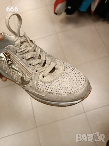 обувки , снимка 2 - Дамски ежедневни обувки - 43425752