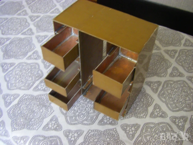 Кутия с чекмеджета от текстолит