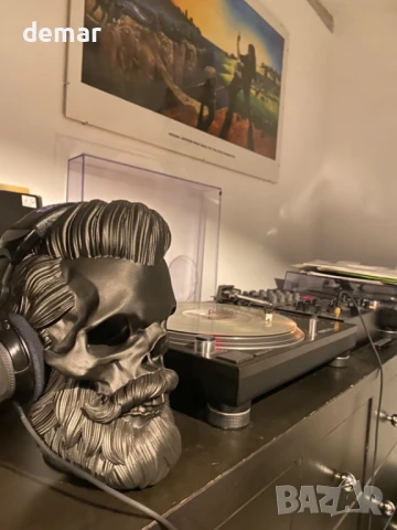 Готическа стойка за слушалки с дизайн на череп с брада, матово черно покритие, снимка 9 - Слушалки и портативни колонки - 50602030