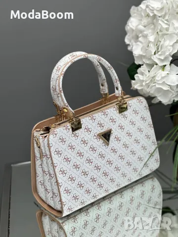 Guess дамски чанти Различни цветове , снимка 8 - Чанти - 48836436