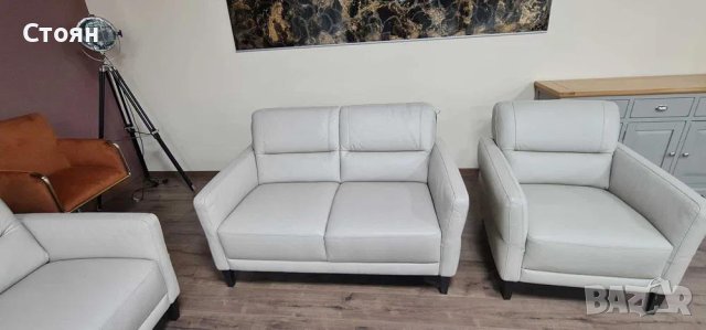 Светло сив кожен комплект тройка, двойка и фотьойл, снимка 4 - Дивани и мека мебел - 43896312