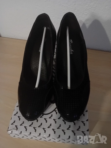 Черни обувки с висок ток, снимка 4 - Дамски обувки на ток - 52112965