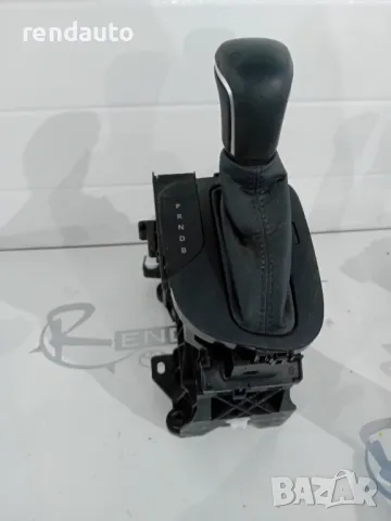 Скоростен лост toyota yaris cross 1.5 hybrid 2019-2024