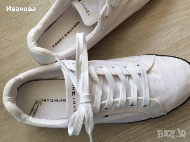 Бели дамски гуменки tommy hilfiger №38., снимка 4 - Кецове - 51542817