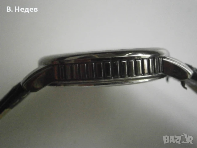 НОВ! Q&Q quartz watch, нова батерия, 41 мм без коронката, снимка 5 - Мъжки - 50492910