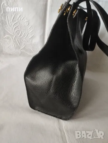 Черна дамска чанта с две дълги дръжки, снимка 4 - Чанти - 47292715