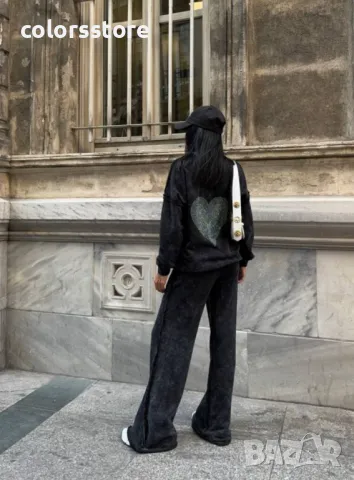 Дамски екип Love, снимка 2 - Спортни екипи - 47436750