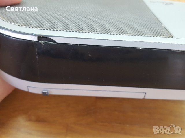 Компактно преносимо радио Sony icf-304, снимка 4 - Радиокасетофони, транзистори - 37495932