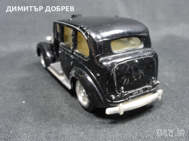 СТАРА РЕТРО МЕТАЛНА КОЛИЧКА AUSTIN FX 3 LONDON TAXI ERTL, снимка 3 - Колекции - 52223662